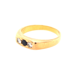 Pre Owned 18ct Diamond and Sapphire Ring ZU287